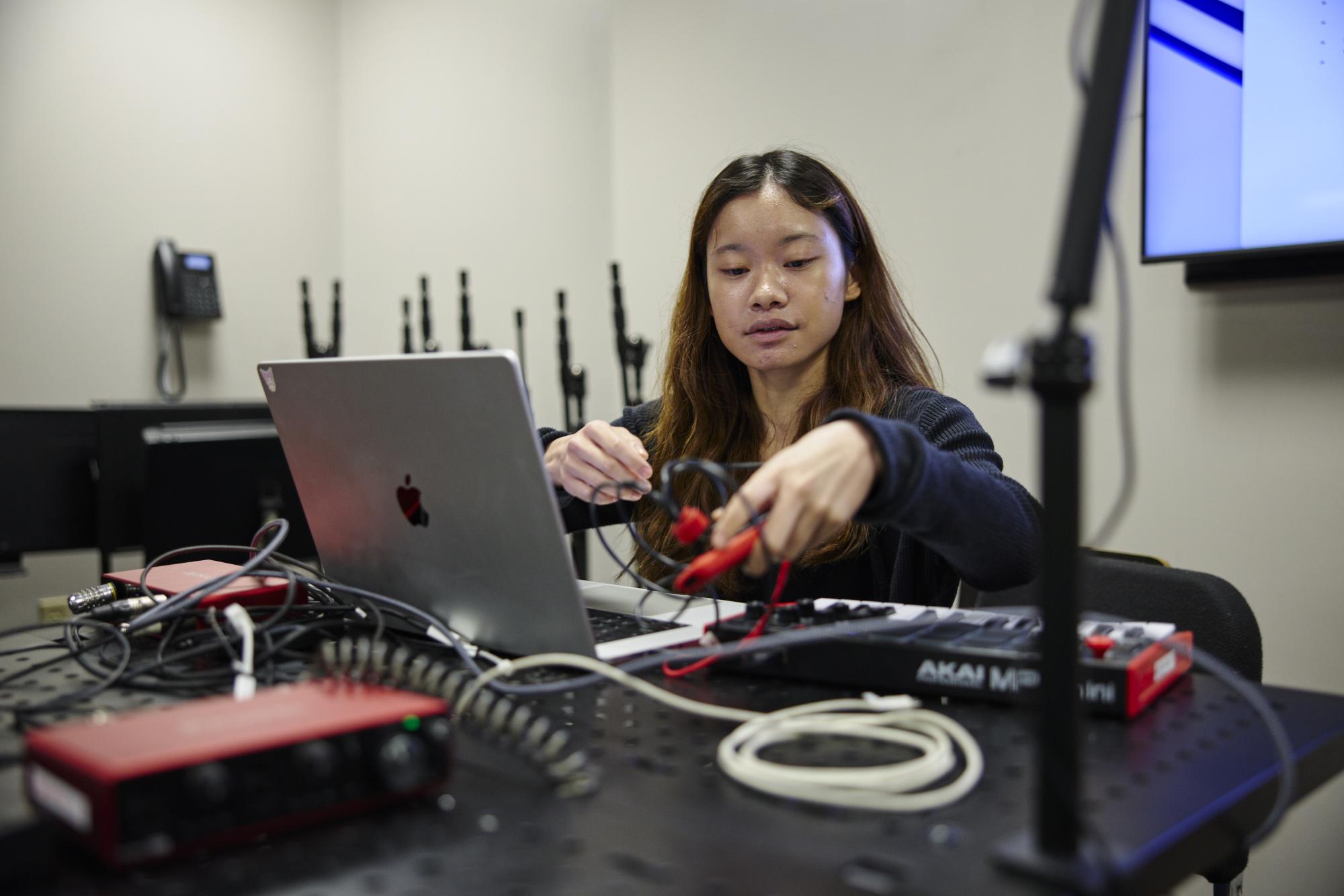 Banner: Electronic Music Production and Sound Design Workshop in Los Angeles
