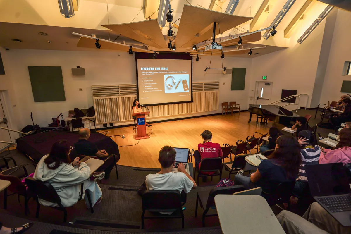 Music Business Program in Los Angeles